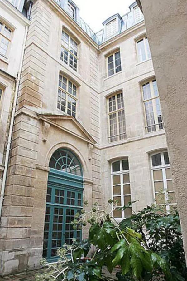 Charming Cosy Triplex In Trendy Marais Apartment Paris Exterior photo